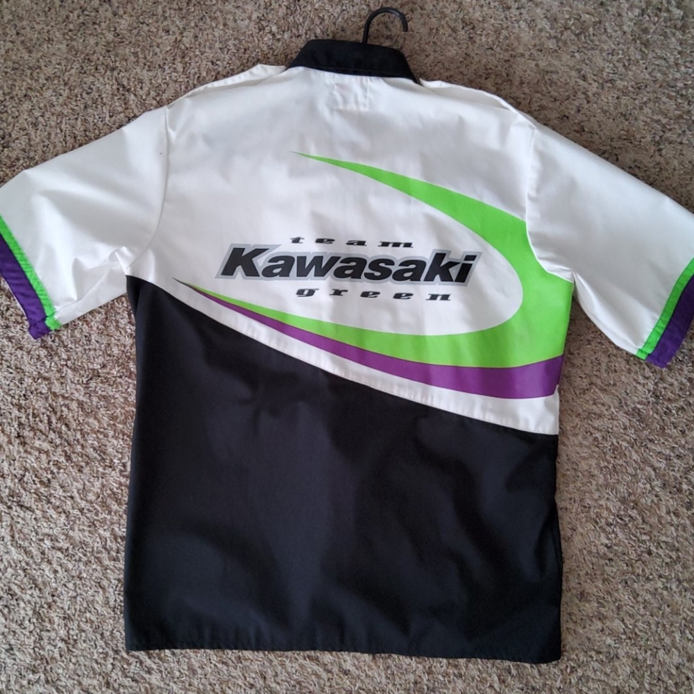 Kawasaki button up